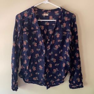 Hollister Floral Fashion Top, size small